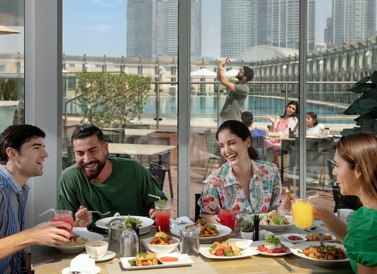 Burj Khalifa 124 & Lunch or Dinner at Rooftop, The Burj Club