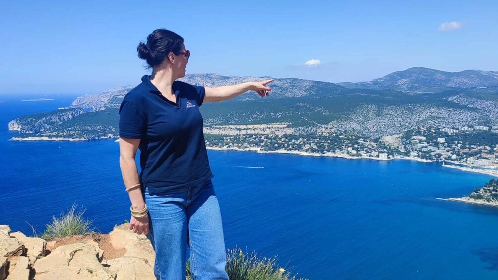 From Marseille: Cassis & Aix-en-Provence Half-day Tour