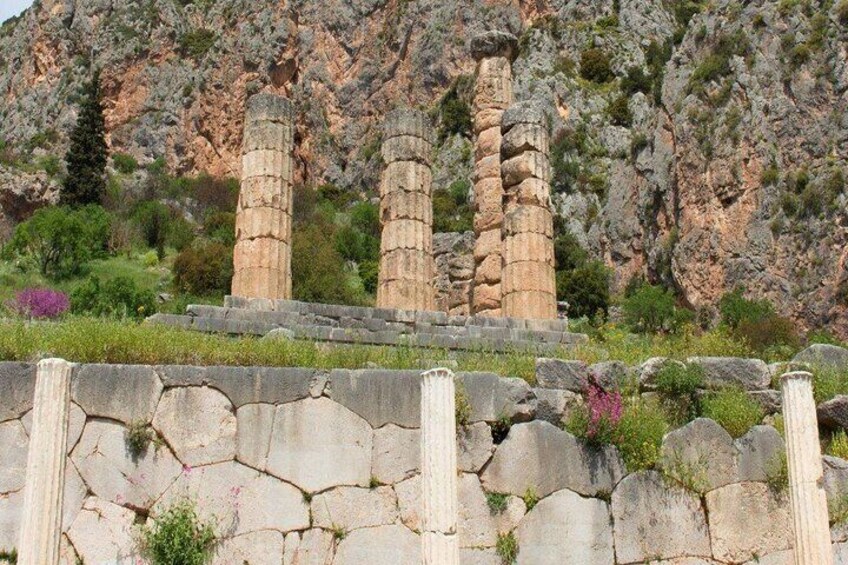 Full-Day Private Tour in Mystical Delphi and Arachova