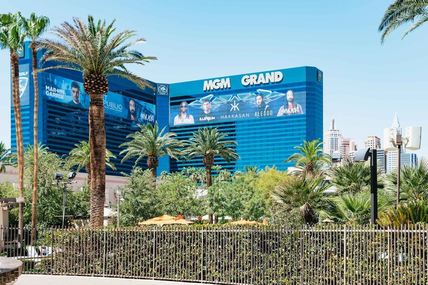Picture 6 for Activity Las Vegas Strip: 3-Stop Pool Party Crawl with Party Bus