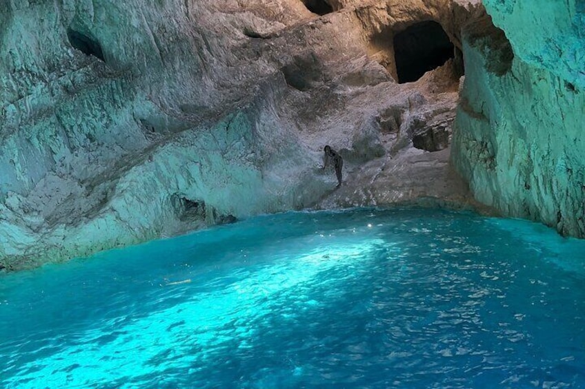 Zakynthos Private Cruise to Navagio and Blue Caves