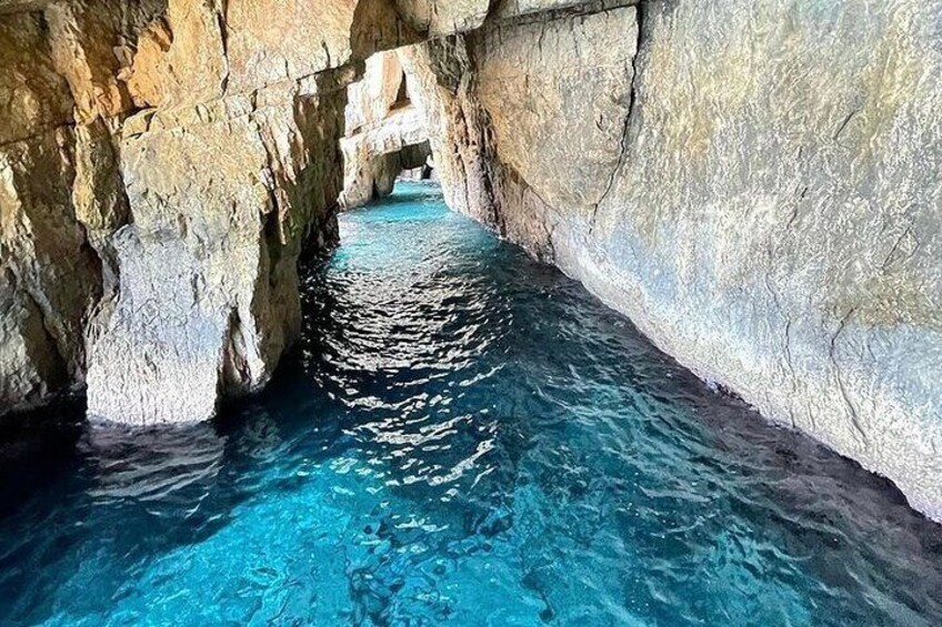 Zakynthos Private Cruise to Navagio and Blue Caves