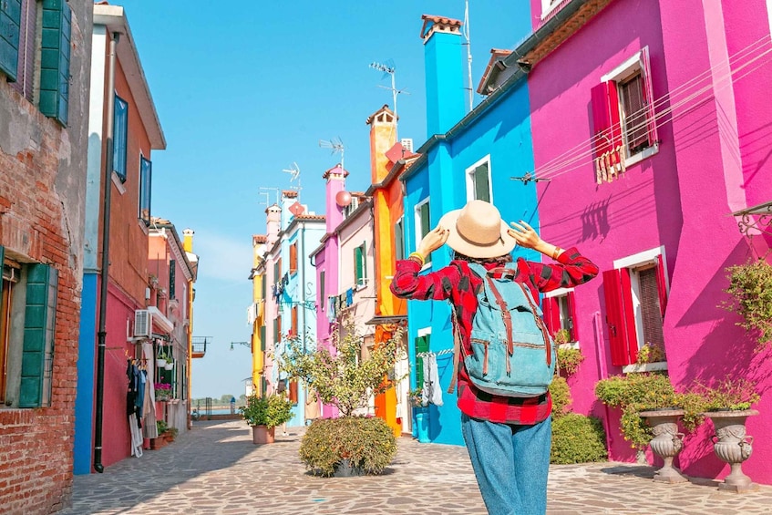 Picture 3 for Activity From Venice: Murano and Burano Boat Tour with Stops