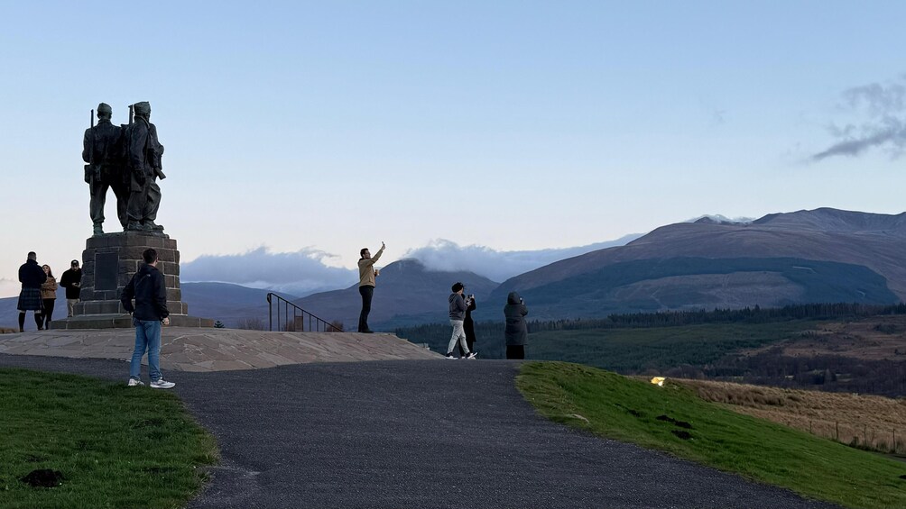 Glasgow: Loch Ness, Glen Coe, Hairy Coos & The Highlands