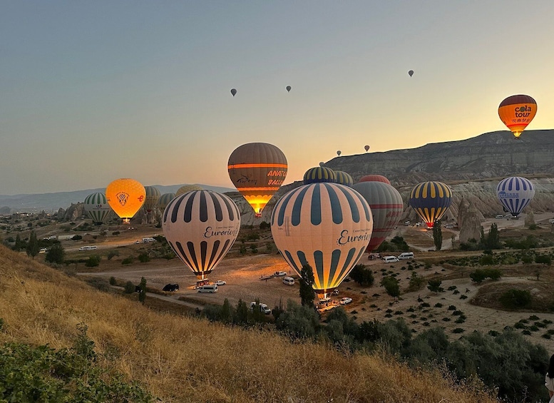 Cappadocia: Sunrise Hot Air Balloon Watching Tour