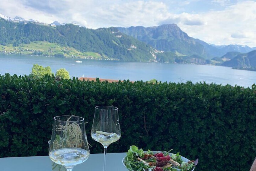Private Tour to Authentic Lake in Lucerne