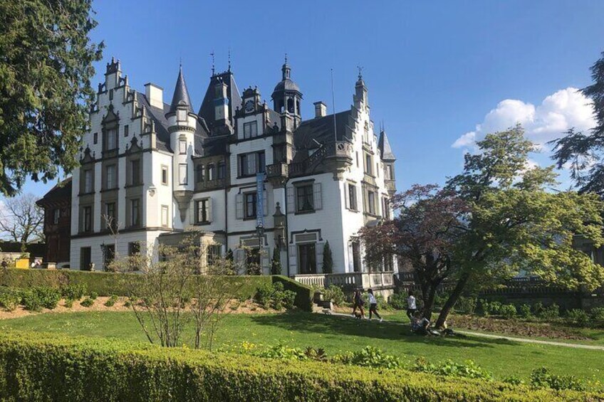 Private Tour to Authentic Lake in Lucerne 