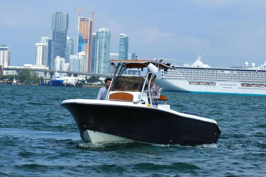 Private Tailored Sightseeing Miami Boat Tour & Fun Your Way