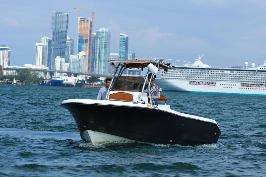Private Tailored Sightseeing Miami Boat Tour & Fun Your Way