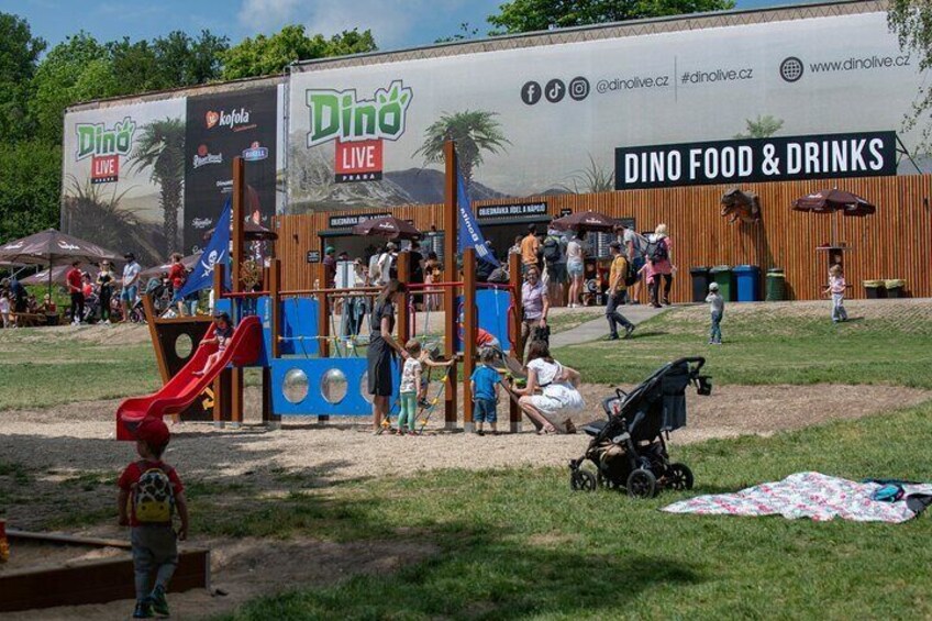 Dinosaurus experience in Prague