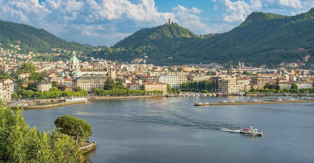 Picture 6 for Activity Lake Como: Train Transfer to/from Milan with Scenic Views