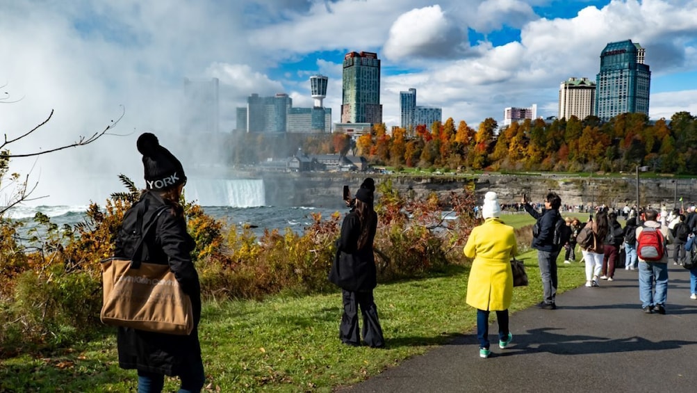 Niagara Falls in One day Tour from New York City