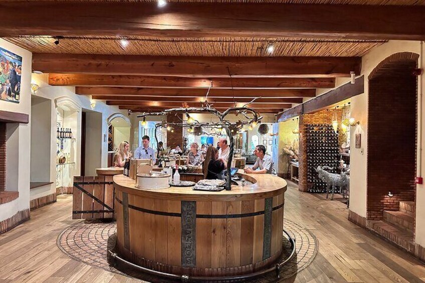 Aquila Reserve Safari with Lunch and Wine Tasting