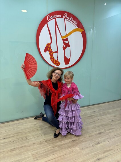 Picture 11 for Activity 45 minutes flamenco dance class for family in Málaga