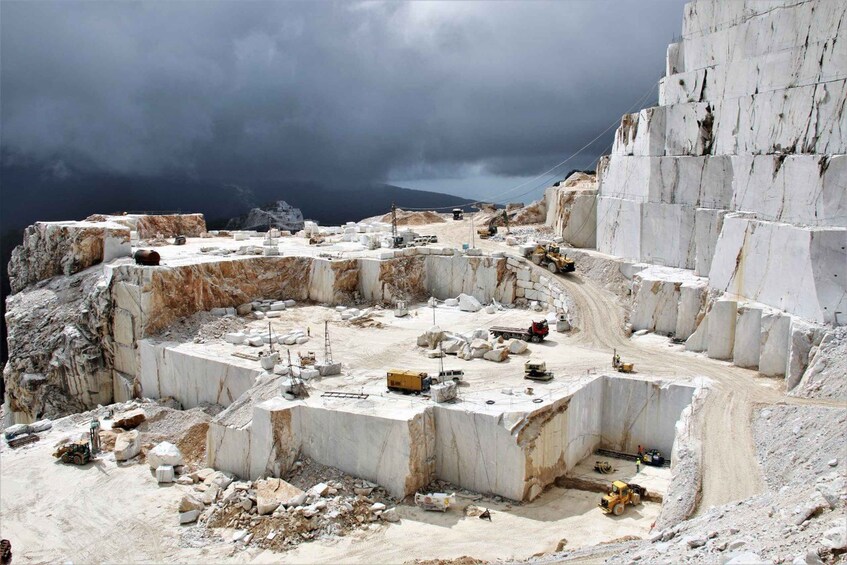 Picture 13 for Activity Carrara Michelangelo Marble: Private Full-Day Tour