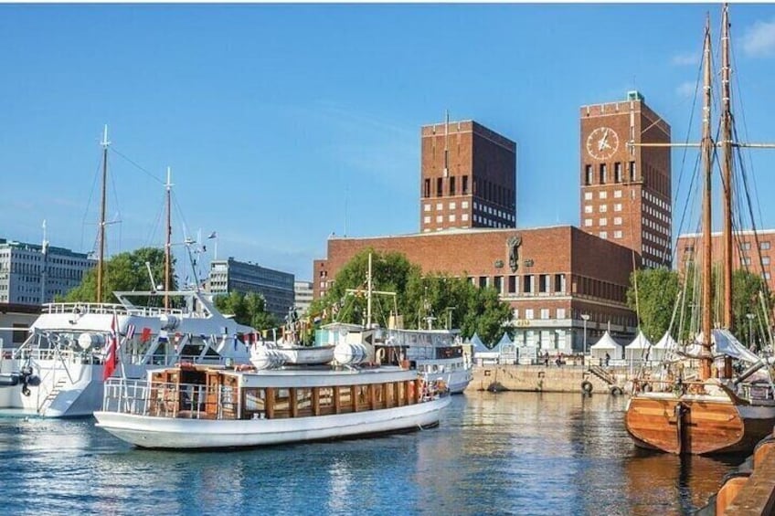 Private Guided Walking Tour in Oslo