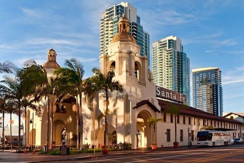 Private Guided Walking Tour of San Diego Attractions