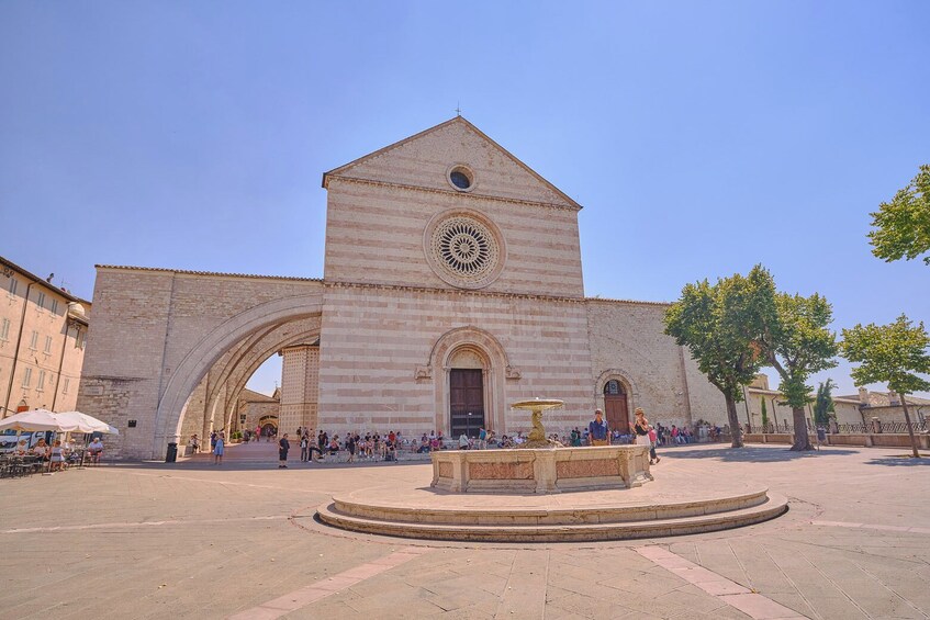 Orvieto and Assisi Tour with Church Visits from Florence