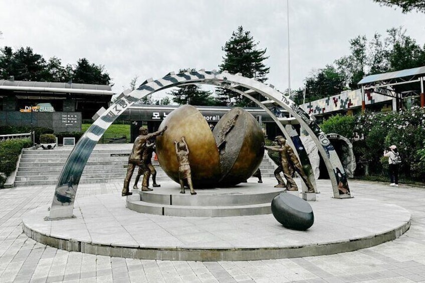 Seoul: DMZ and Gamaksan Suspension Bridge Full Day Tour
