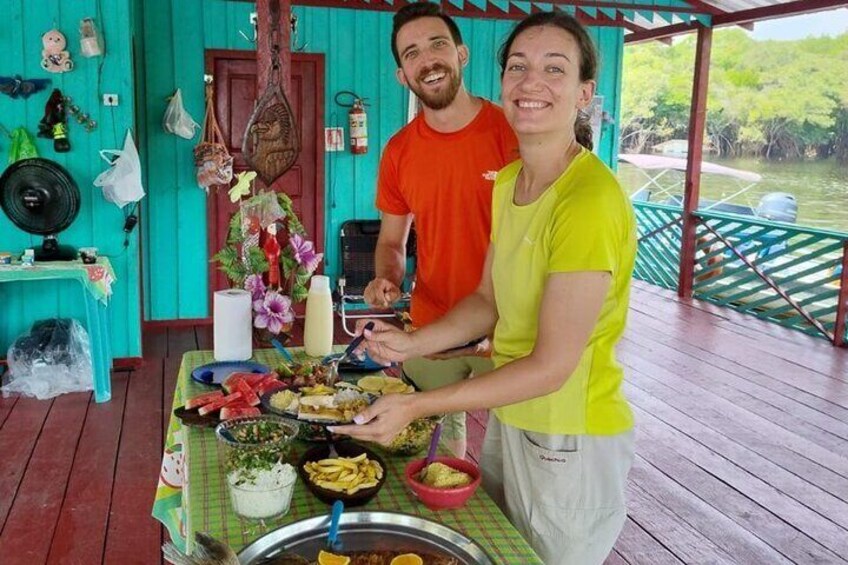 Full Day Trip of Amazon with Lunch