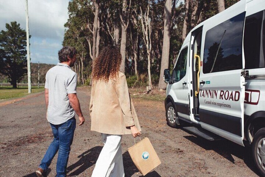 Premium Winery Tour with Tannin Road (Departs Dunsborough)