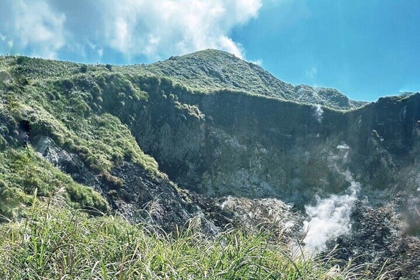 Taipei: Yangmingshan, Yehliu, Jiufen, Shifen Full Day Tour