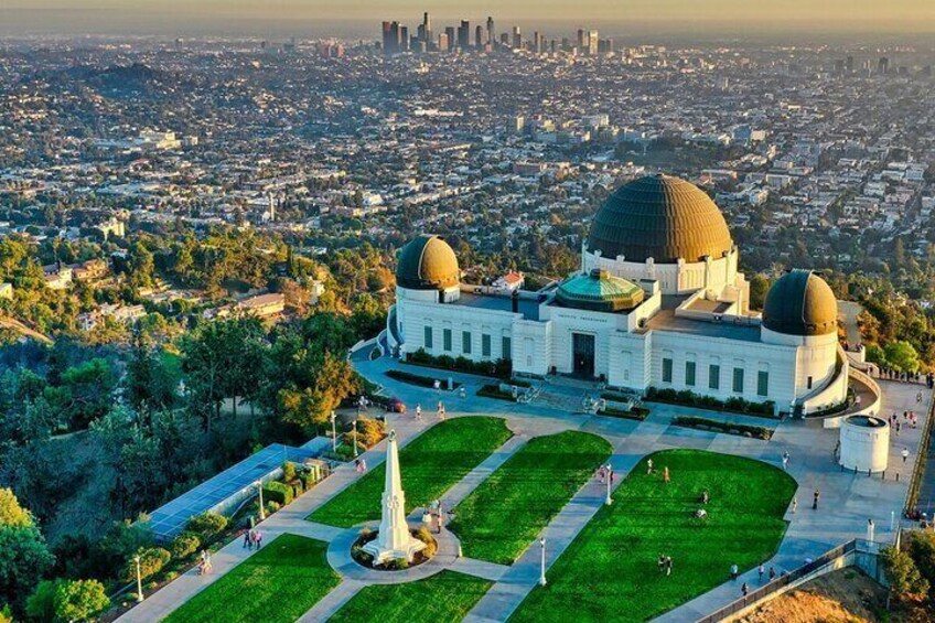 From Los Angeles - Small group L.A city tour-Pick Up included