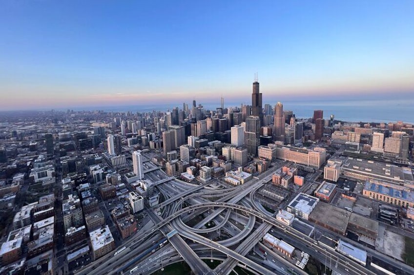 The Chicago Helicopter Tour 25 Miles (Up to 3 Passengers)