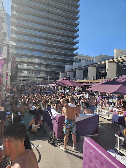 Las Vegas: Day Club Pool Party with Free Drinks & Party Bus