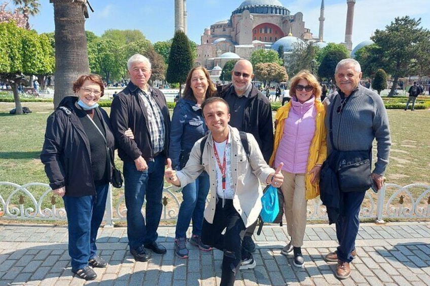 Istanbul Classics and Highlights! Blue Mosque, Hagia Sofia, Topkapi and more!