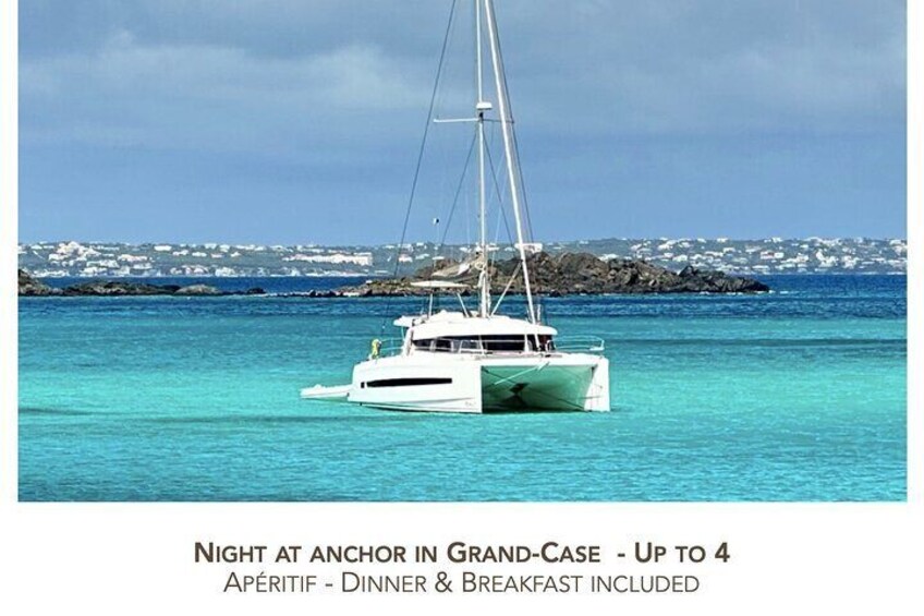 Night at anchor in Grand Case without navigation
