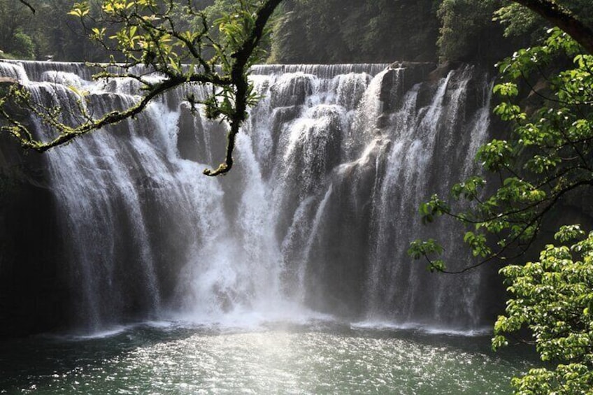 7-Hour Join tour - Jiufen Village & Shifen Town