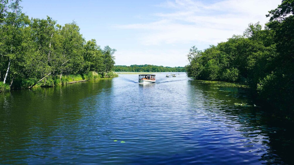 Picture 6 for Activity Lyngby & Bagsværd Lake: Baadfarten Boat Ride