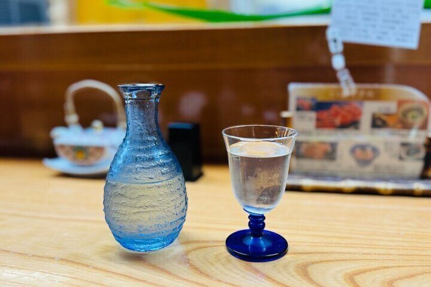 Kanazawa Private 3 Hour Bar Hopping Tour with Local Guide
