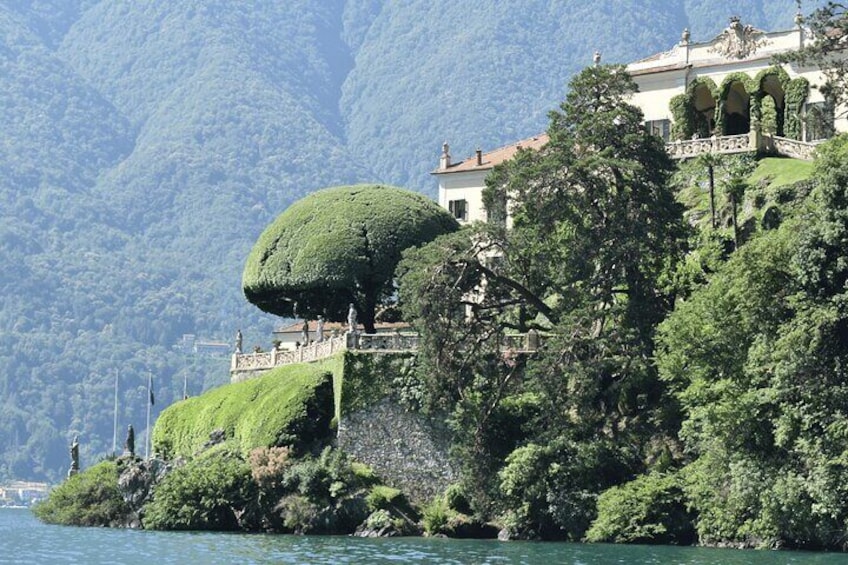 Lake Como Villa Del Balbianello with Public Boat