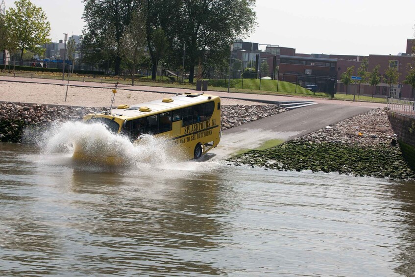 Picture 5 for Activity Rotterdam: 1-Hour Sightseeing Splash Tour