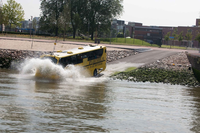 Picture 5 for Activity Rotterdam: 1-Hour Sightseeing Splash Tour