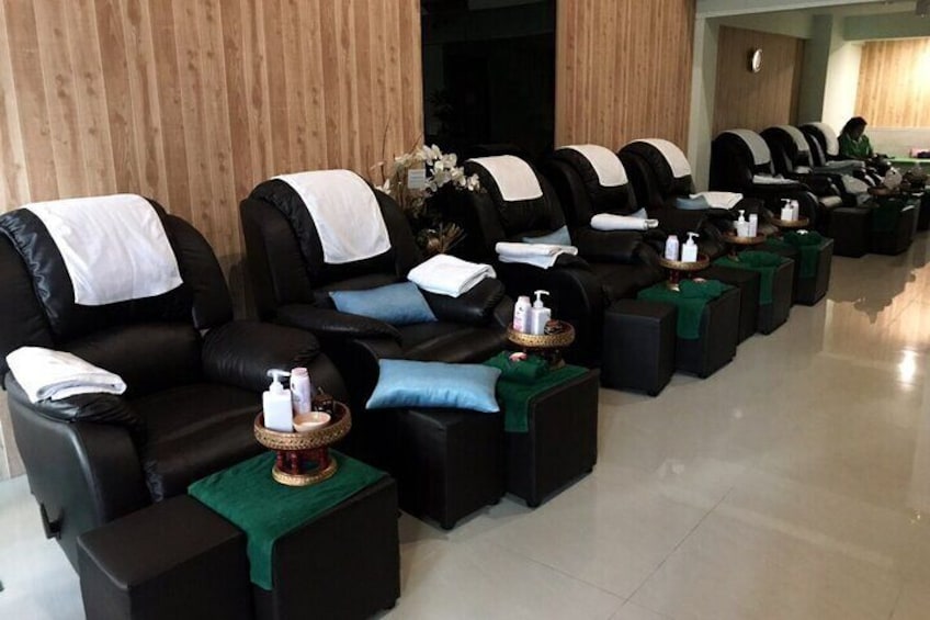 Rest And Relax Massage - Foot Massage in Sukhumvit, Bangkok