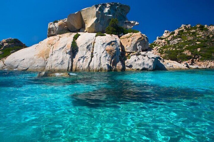Palau: private RIB tour in La Maddalena Archipelago