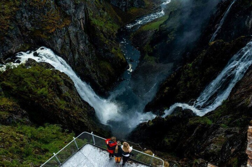 Hardangerfjord Tour with Voss Gondola and 3 Great Waterfalls