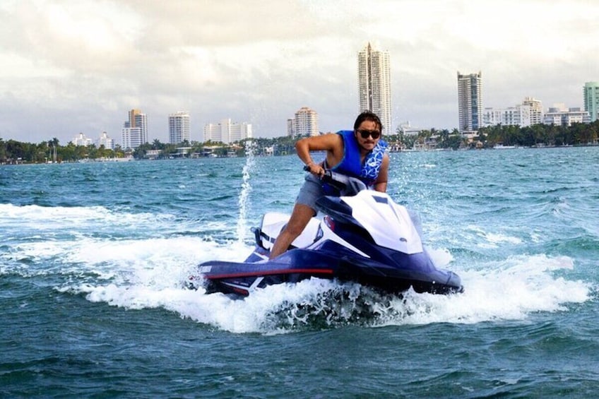 JetSki One Hour with Free Pontoon Sightseeing Tour of South Beach