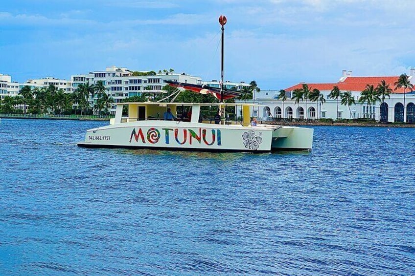 New Historic Palm Beach Sightseeing in Motunui Catamaran Cruise