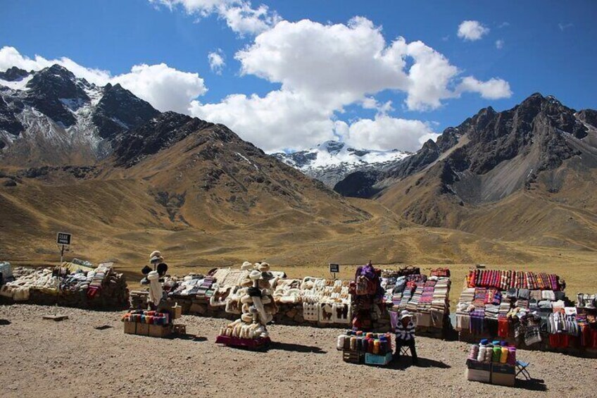 Cusco: Scenic Sun Route to Puno with Buffet Lunch