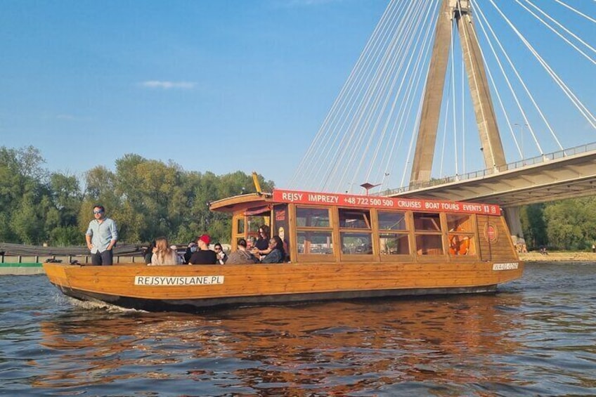 Warsaw Vistula River Evening Cruise with Welcome Drink