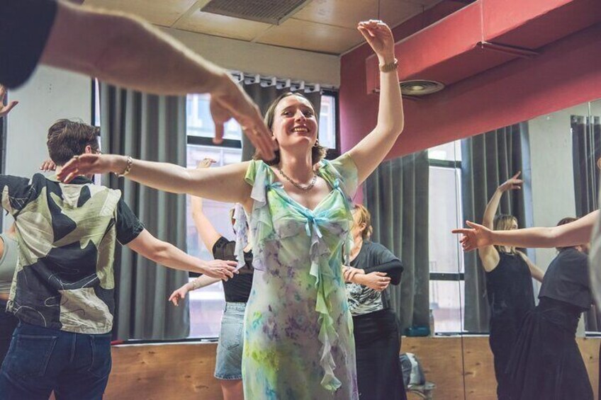 1 Hour Private Flamenco Class Experience in Malaga