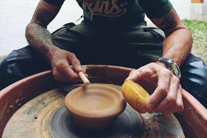 Enjoy a Ceramic Class on Lathe