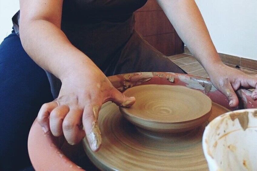 Enjoy a Ceramic Class on Lathe