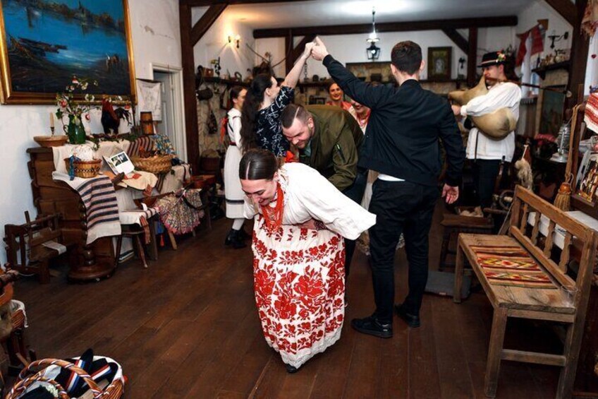 Croatian Folklore Show Live Performance Experience