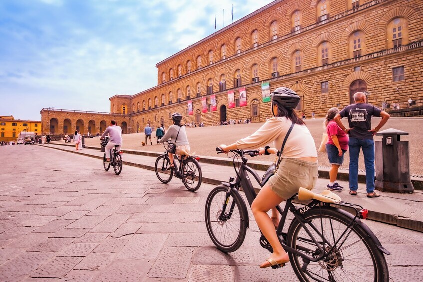 Small Group Guided Tour Of Florence & p.le Michelangelo By E-bike & tasting