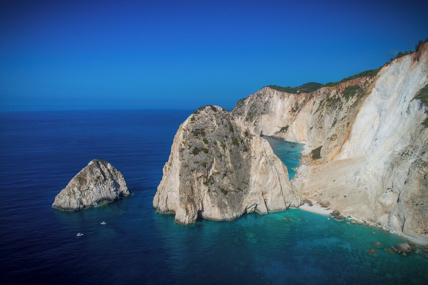 Glass Bottom Boat Tour Myzithres & Turtle Adventure